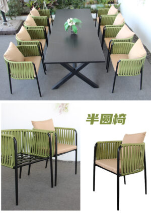 Outdoor Half-Moon Chair