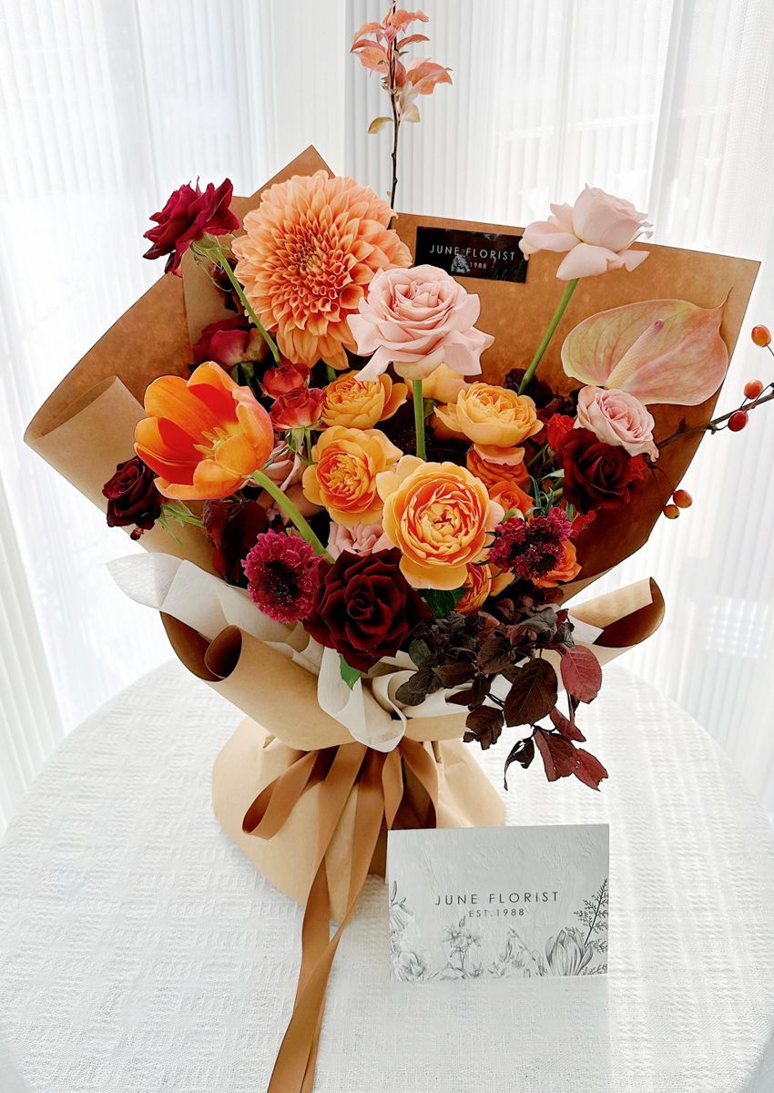 Hand Bouquets – corporate flower delivery Singapore