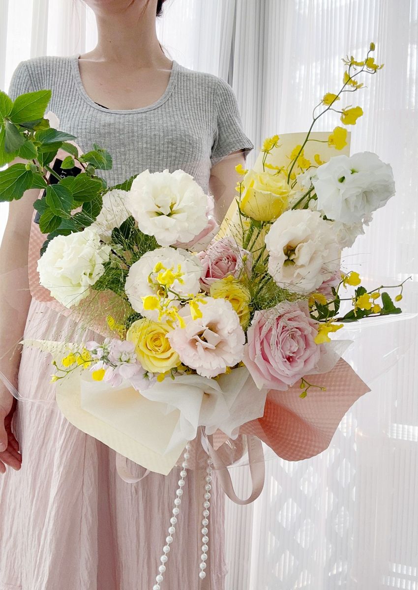 Flower Bouquet (Dancing Lady Orchid) 004 – image 4