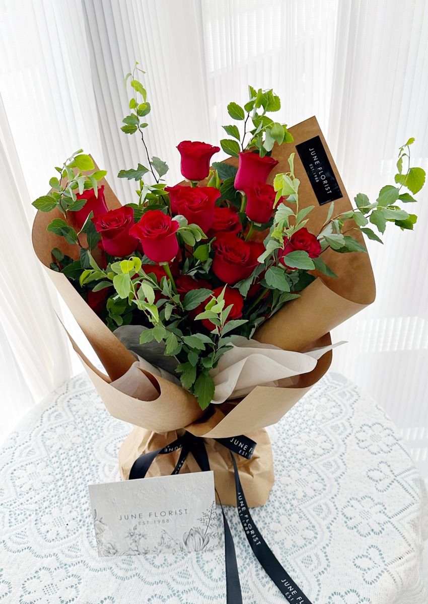 Red Rose Bouquet 005 – Hand Bouquets