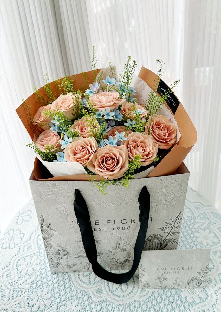Flower Bouquet (Cappuccino Roses) 006 – image 4