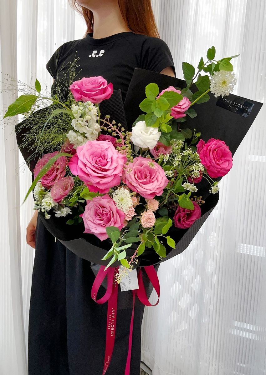 Shocking Pink Rose Bouquet 010 – image 3