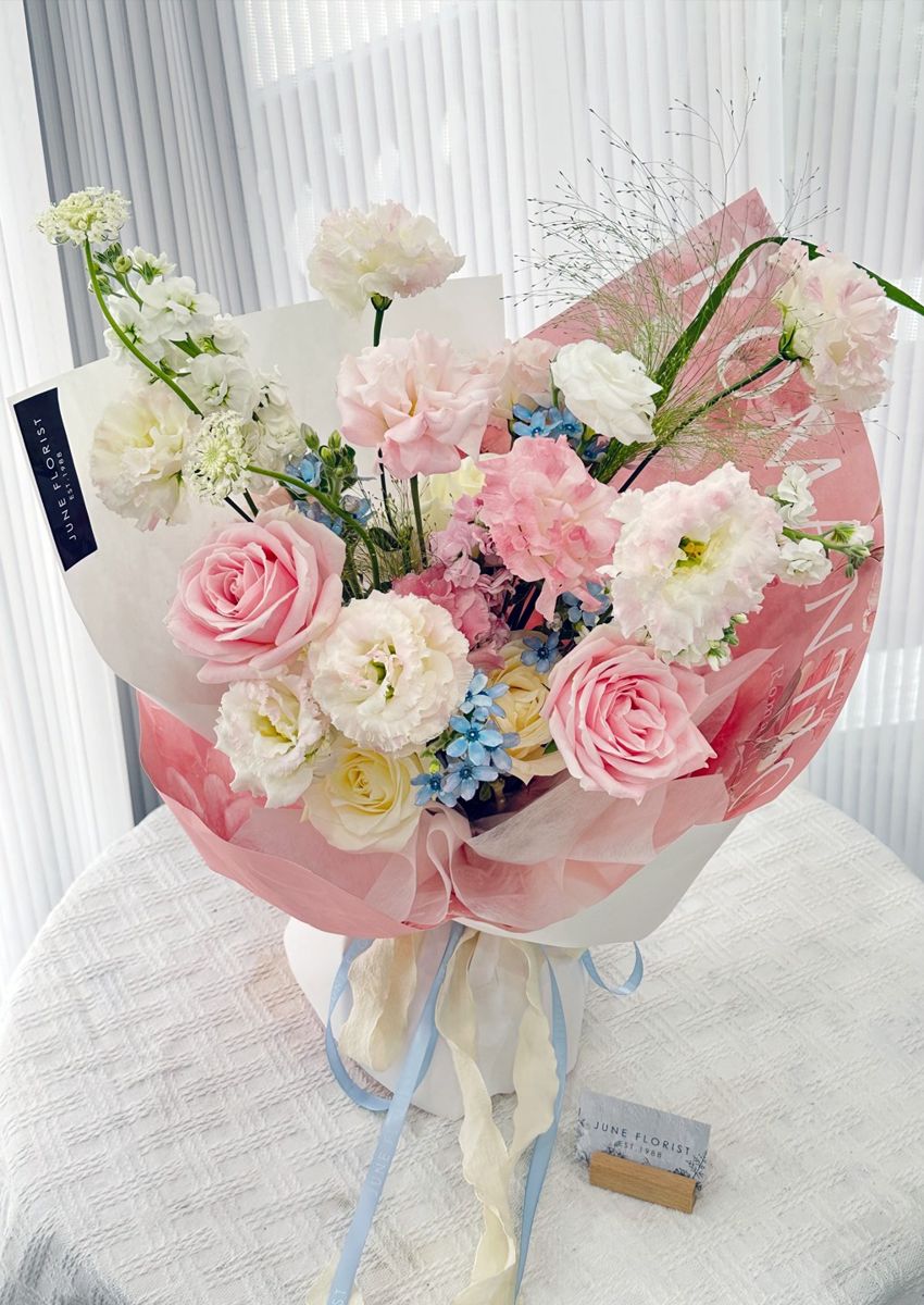 Flower Bouquet (Pink Rose & Eustoma) 011 – Hand Bouquets