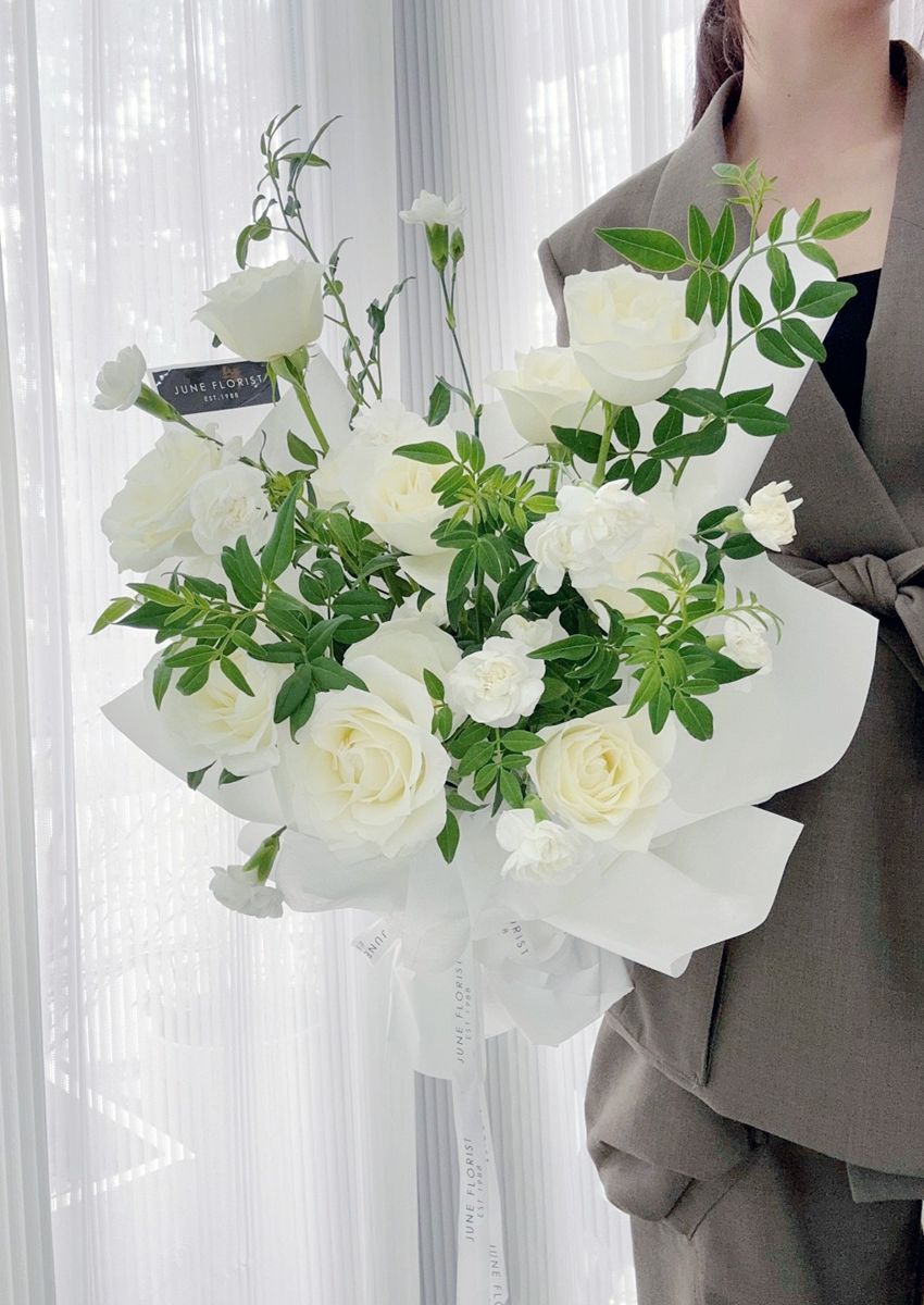 Flower Bouquet (White Rose) 033 – image 2