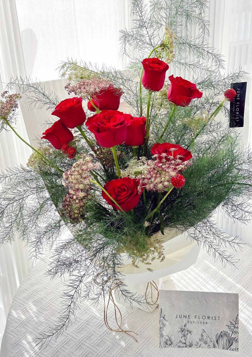 Flower Bouquet (Red Rose) 040 – Hand Bouquets