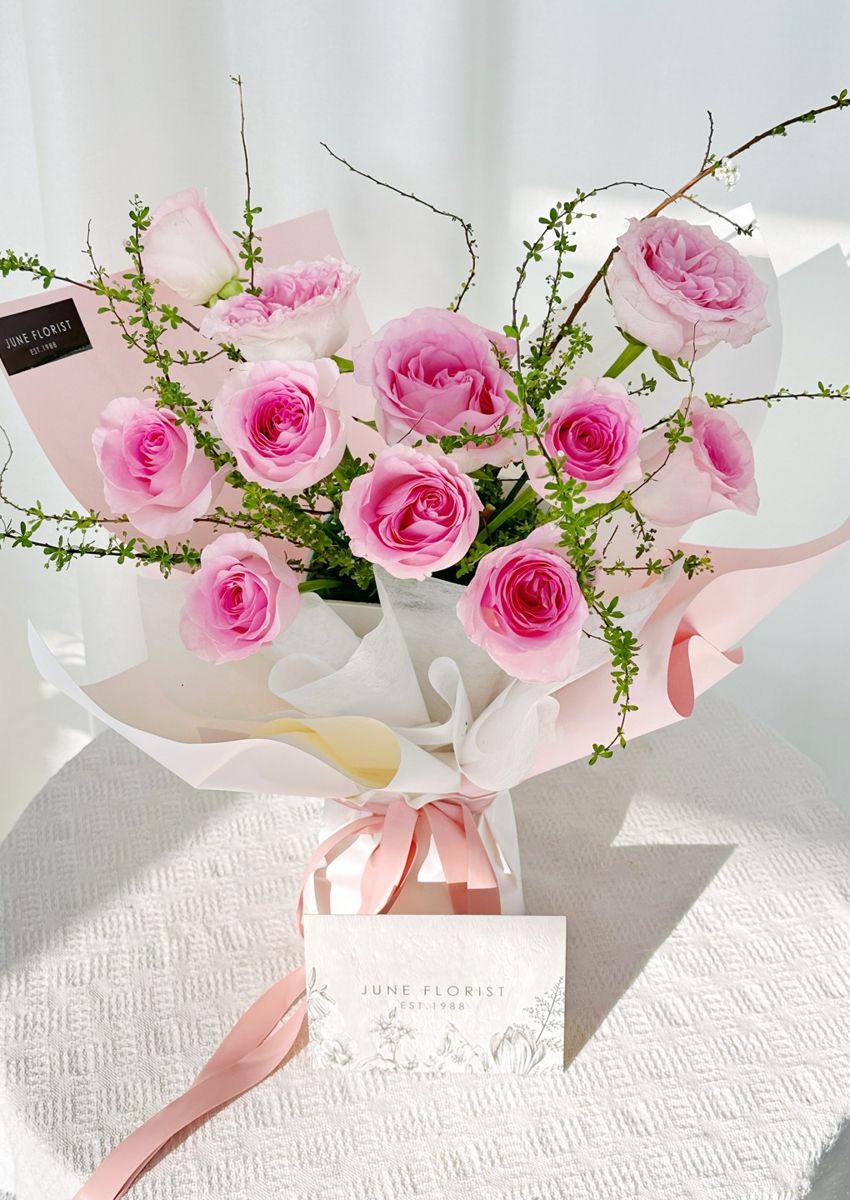 Austin Rose – Hand Bouquets