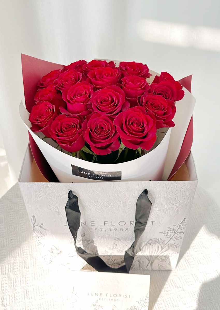 Love’s Embrace (18 Roses) – image 2