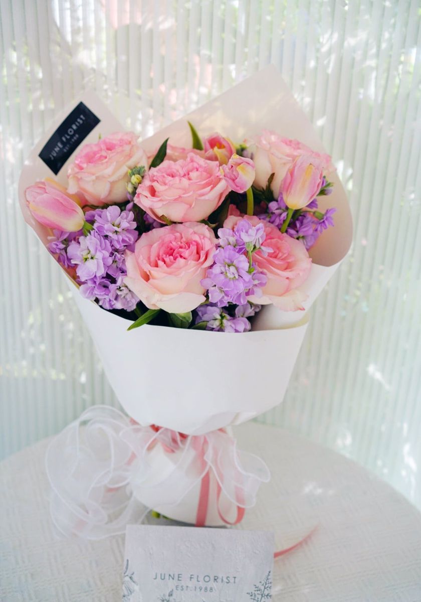 Pink Rose Bouquet 051 – Hand Bouquets