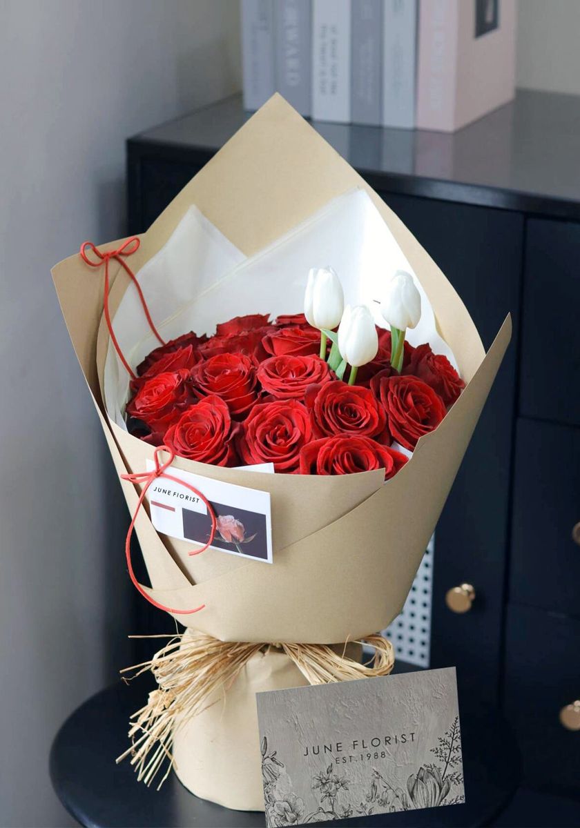 Roses Bouquet 053 – Hand Bouquets