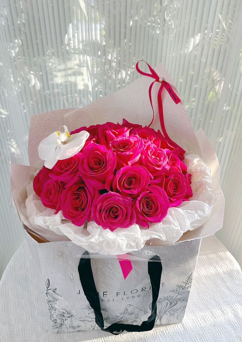 Shocking Rose Bouquet (Hot Pink Rose) 065 – image 3