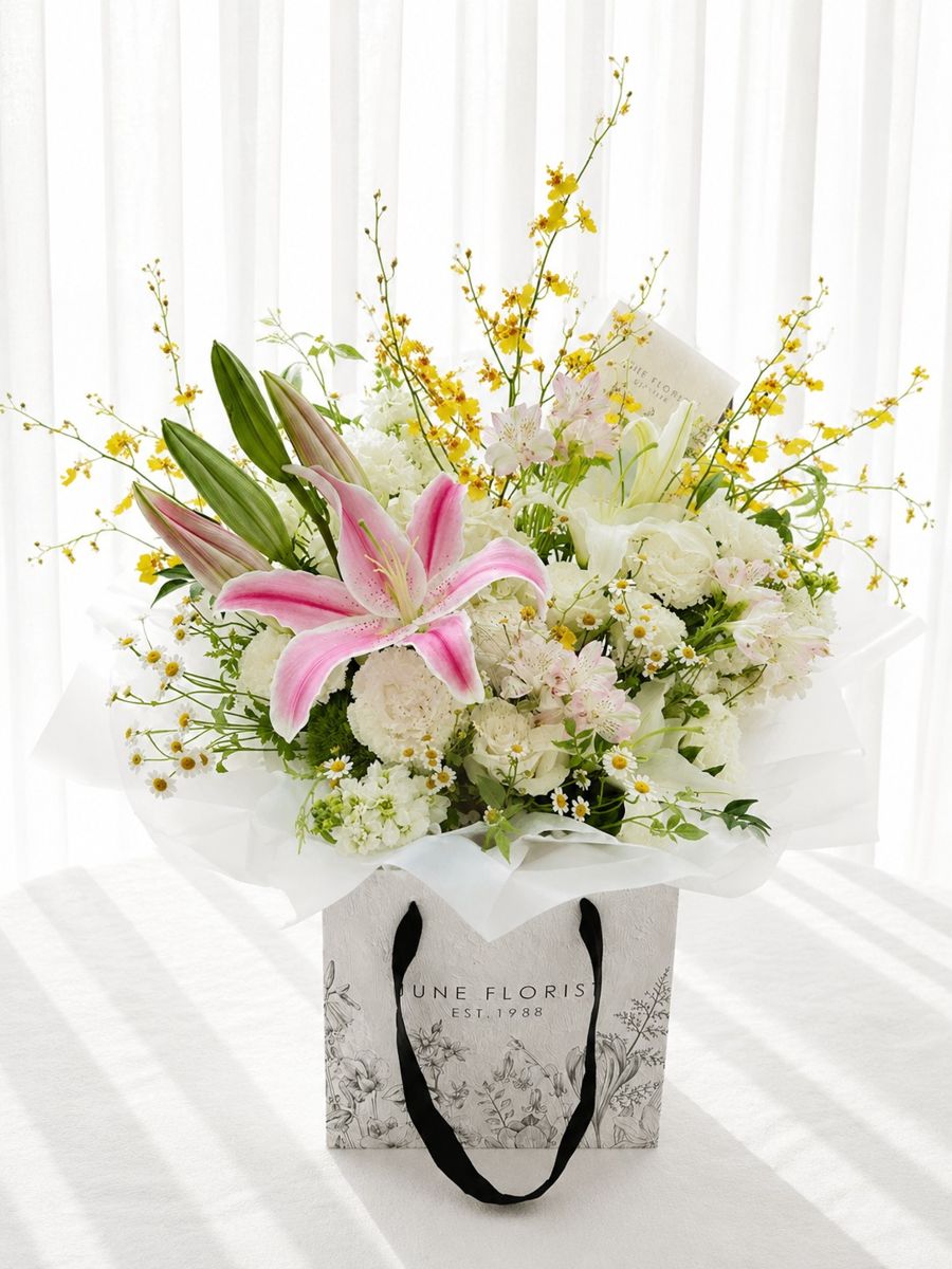 Lily Flower Bouquet 069 – image 2