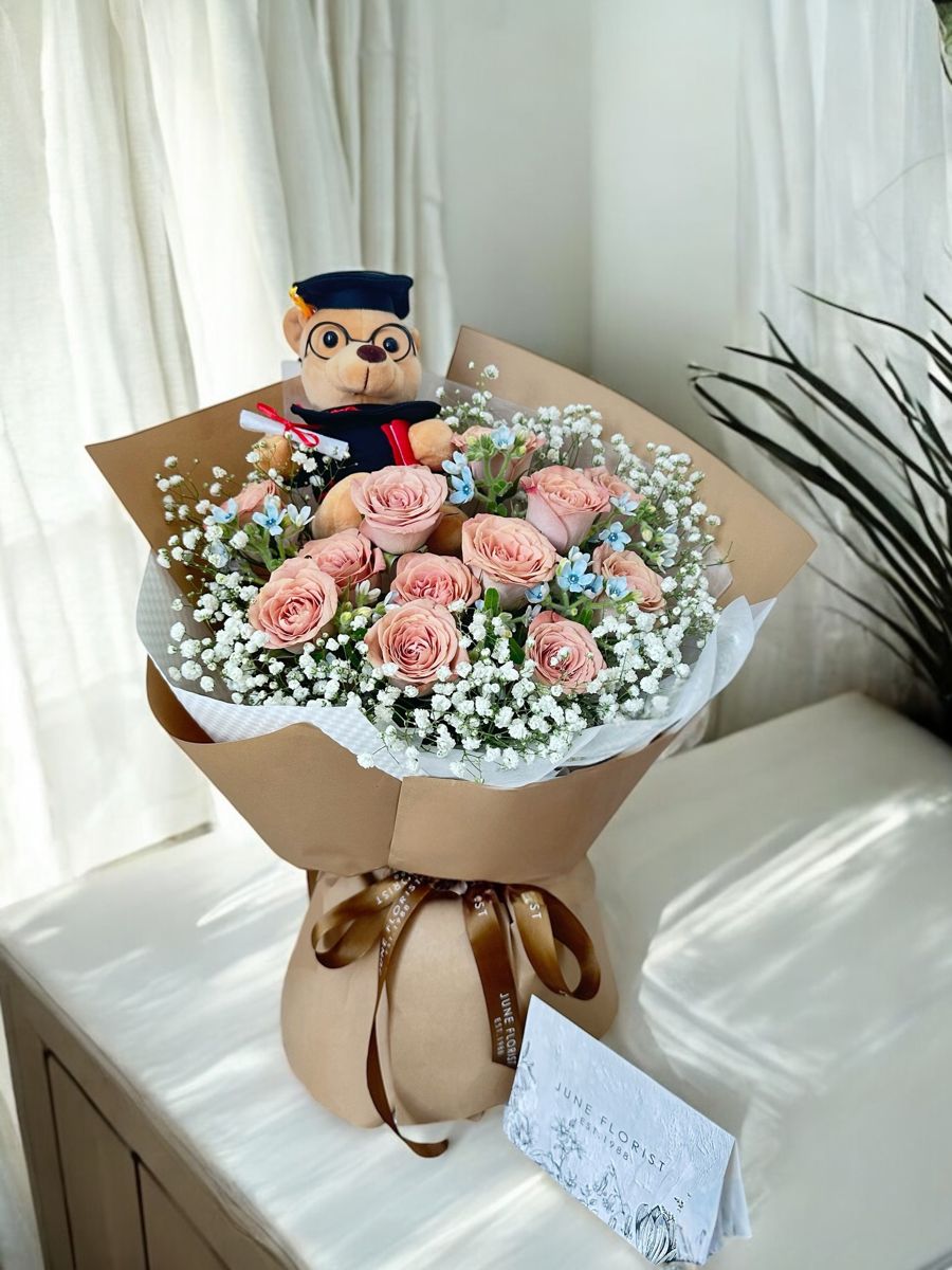 Graduation Bouquet – Hand Bouquets