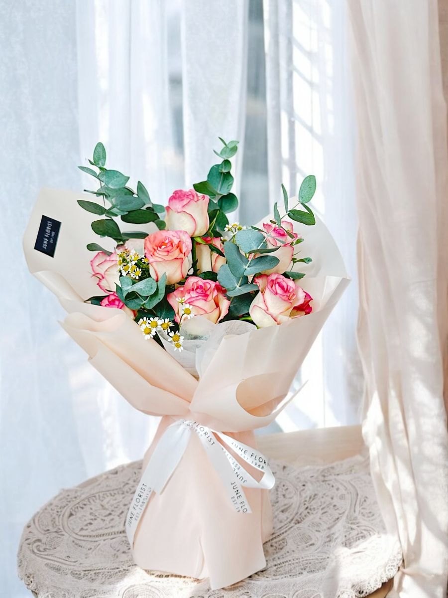 Roses Bouquet 073 – Hand Bouquets