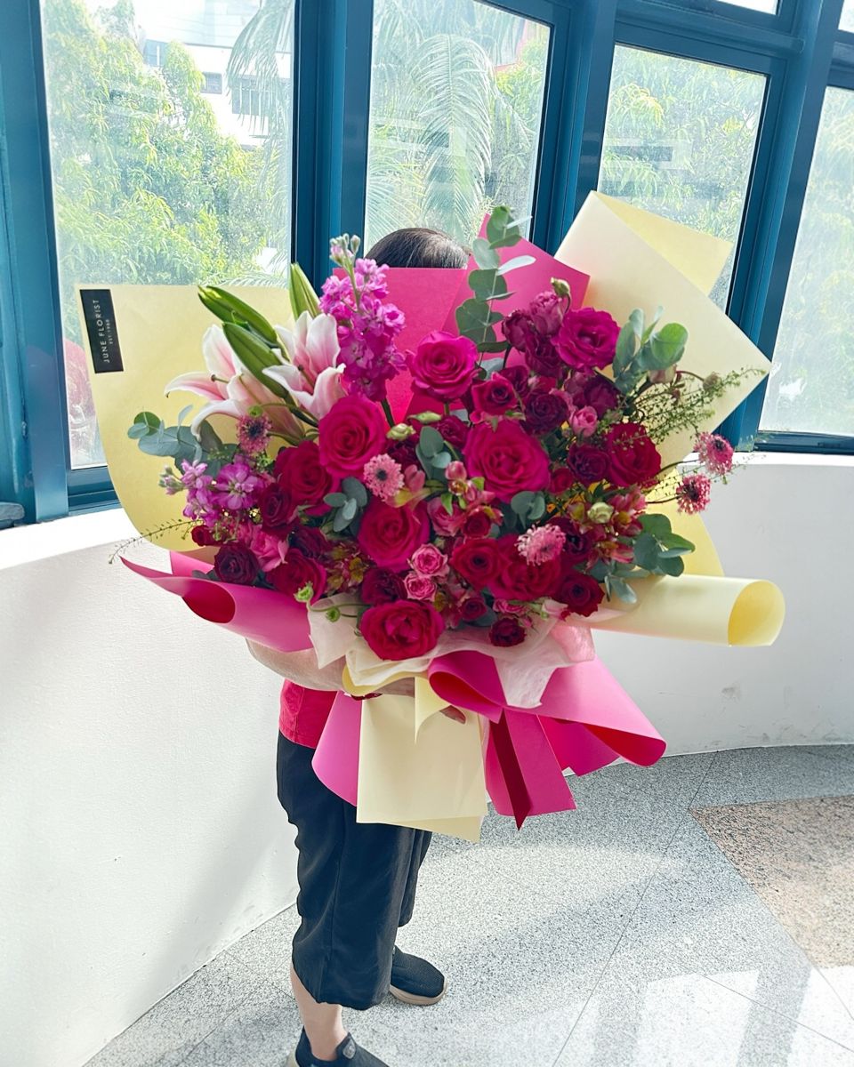 Hand Bouquet 080 – image 2