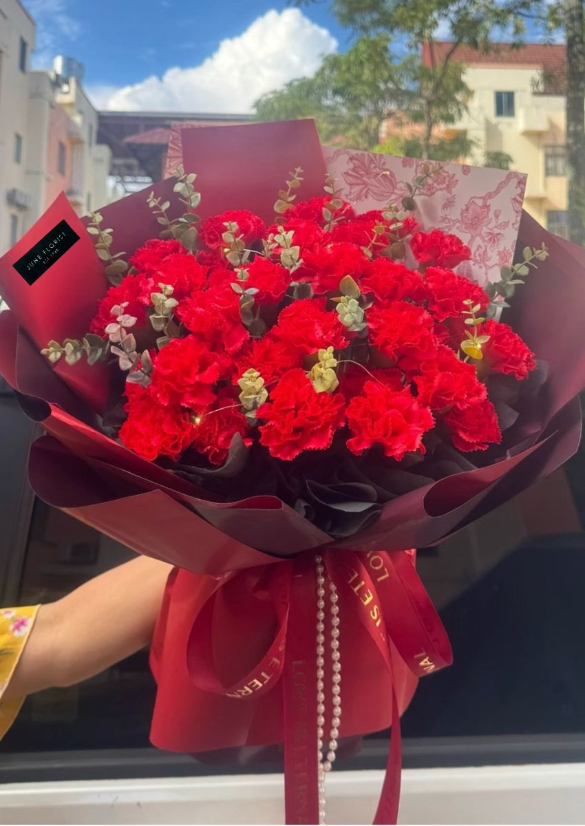 Mother’s Day Flowers 30 – Hand Bouquets