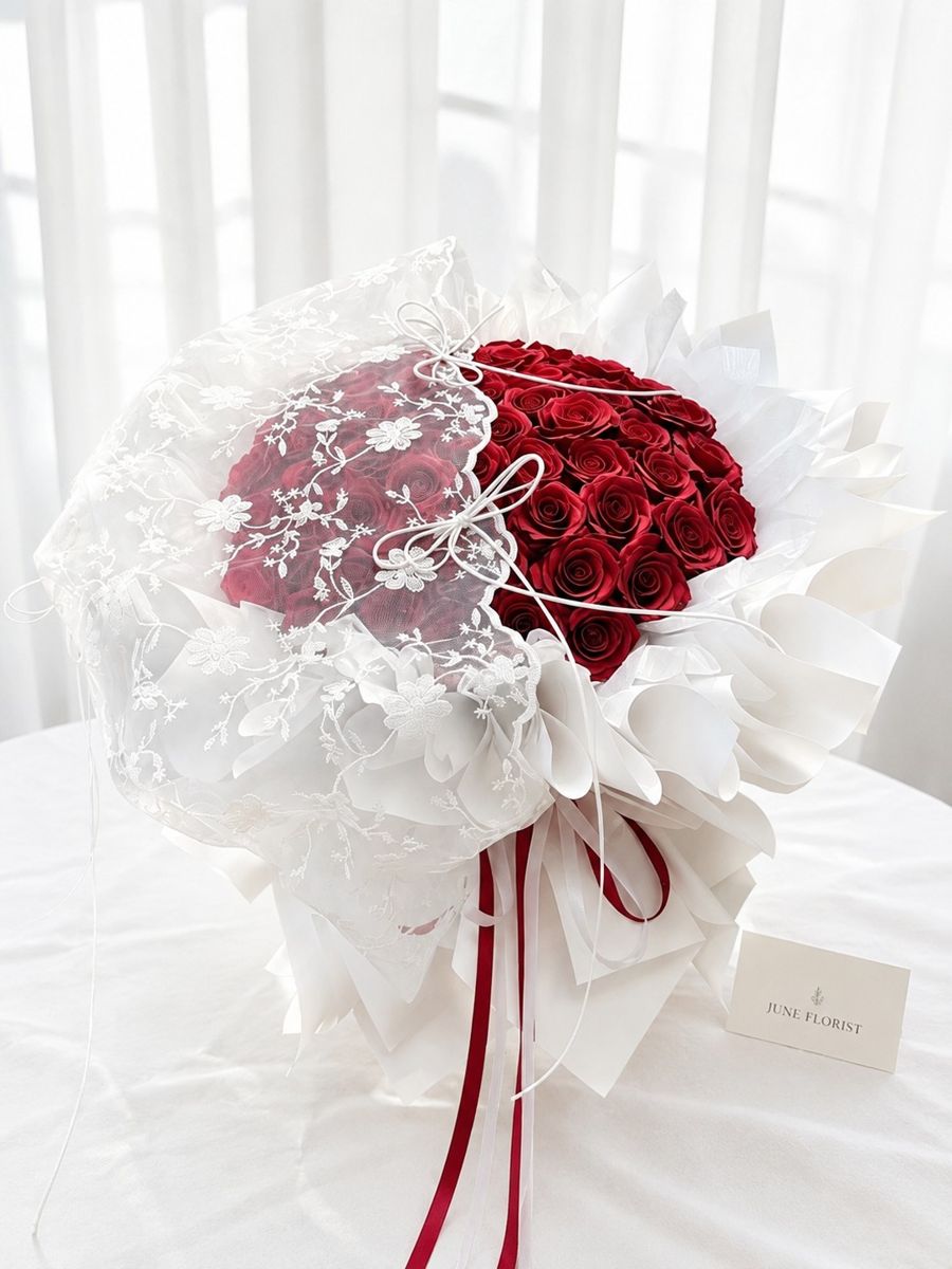 Rosé Lace – 52 Red Roses – Hand Bouquets