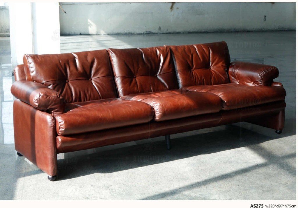 AS275 Classic Tufted Leather Sofa product image