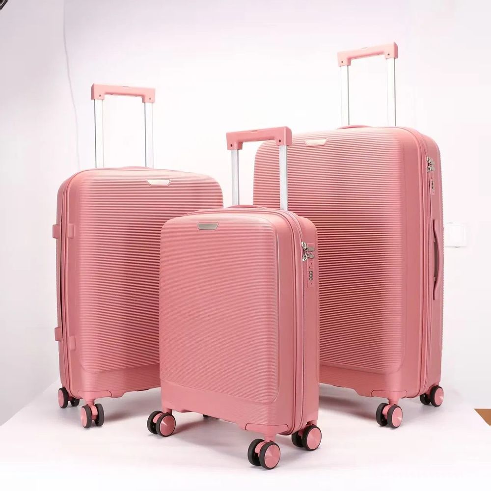 Spinner Wheel Luggage with Custom Logo Printing – Luggage corporate gift supplied by PANDA COLLECTIONS, Singapore